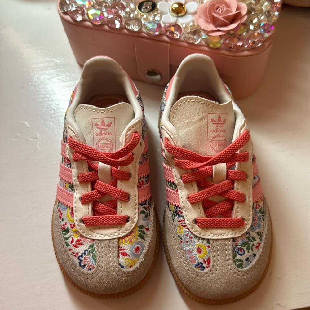 Liberty x adidas Kids Floral Trainer in Coral and Cream